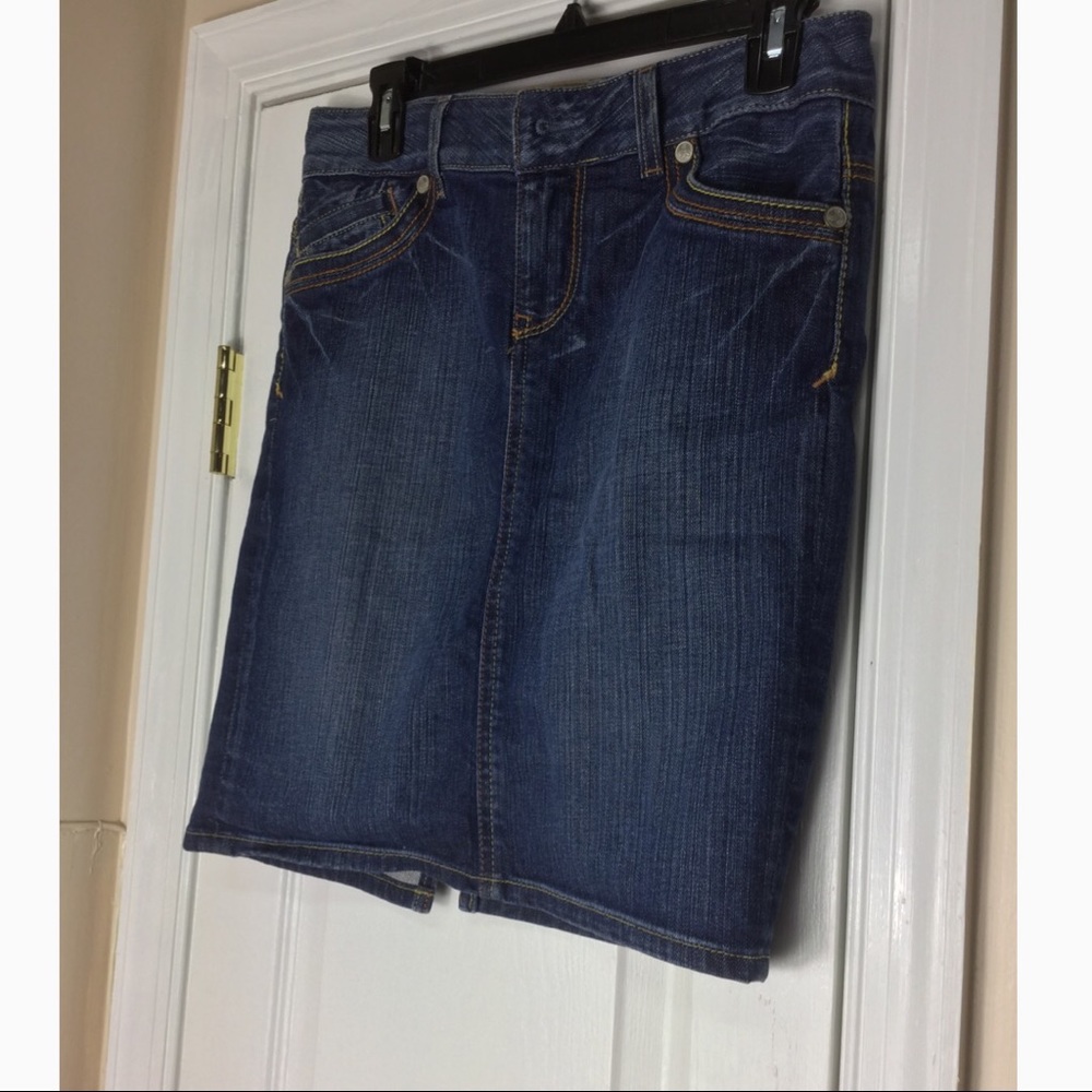 Guess premium denim skirt